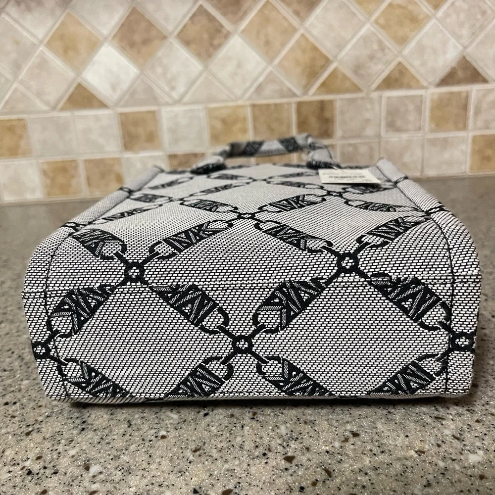 NWT Michael Kors Gigi Extra Small Jacquard Tote Bag 32F3S3GC4J - Picture 7 of 8